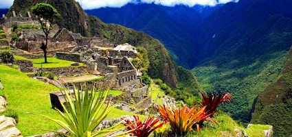 "A virtual tour and travel guide of Machu Picchu and the Inca Trail in Peru. Travel resources for the traveler."